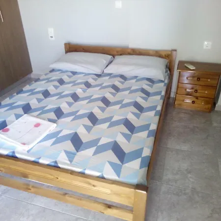 Small Maisonette * Патра